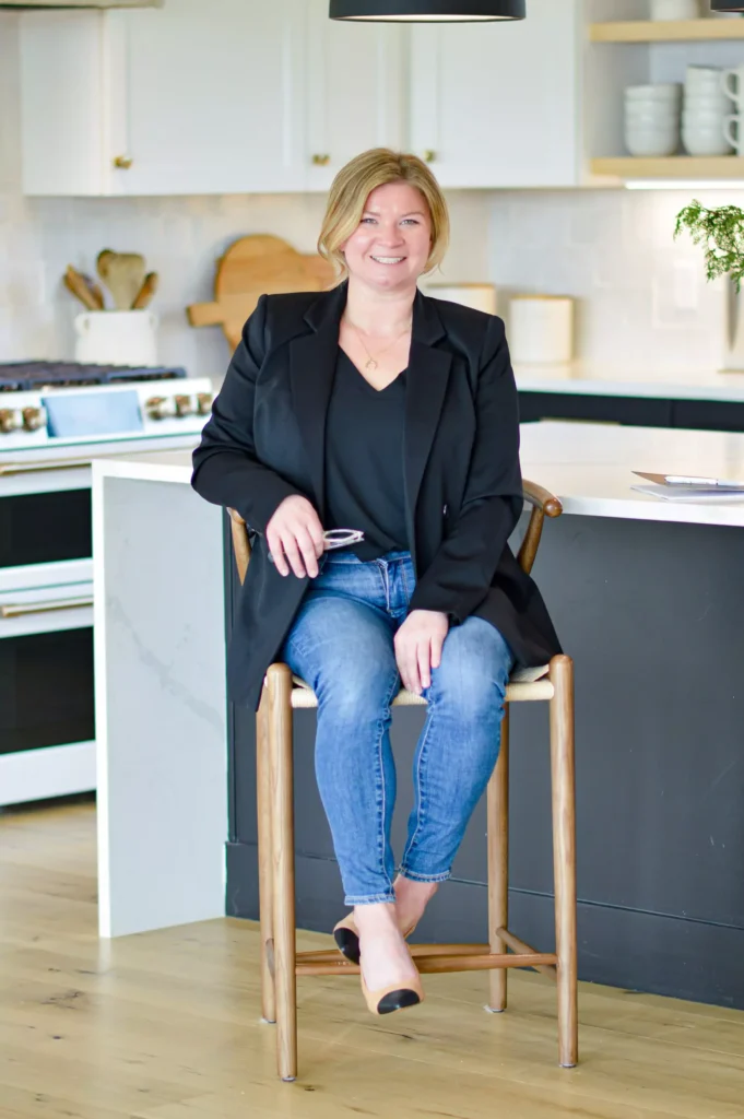 Meet Katie Kinsley, owner of Hovel Sweet Digital